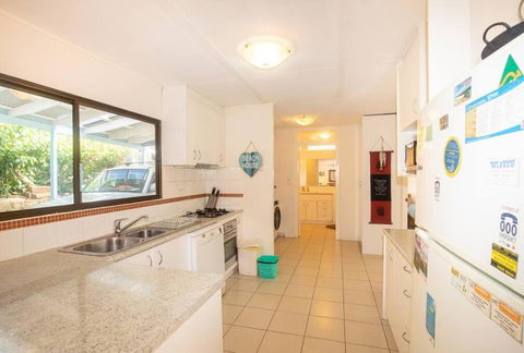 Allamanda Cottage - Close To Beach - Pet Friendly - Tourism Adelaide 2