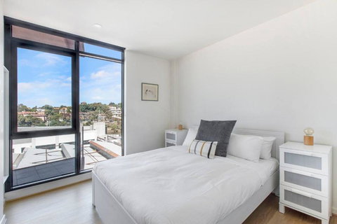 Aloft At Era With Sweeping Balcony Views - Tourism Adelaide 3