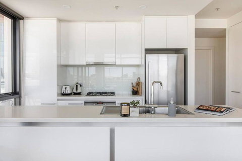 Aloft At Era With Sweeping Balcony Views - Tourism Adelaide 4