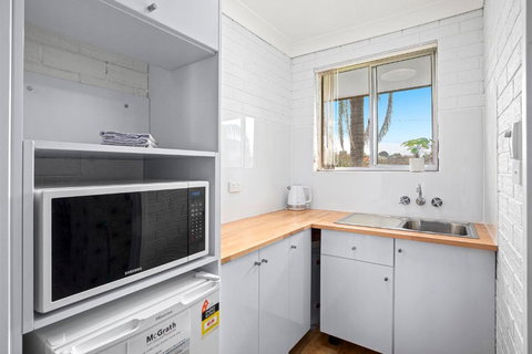 Aloha 15 - Tourism Adelaide 1