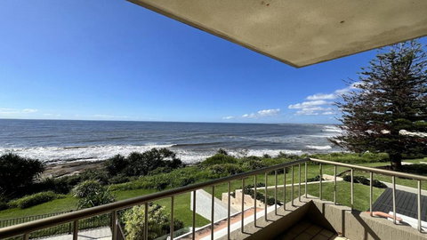Amazing Views! Unit 3 Edgecliffe - Tourism Adelaide 1