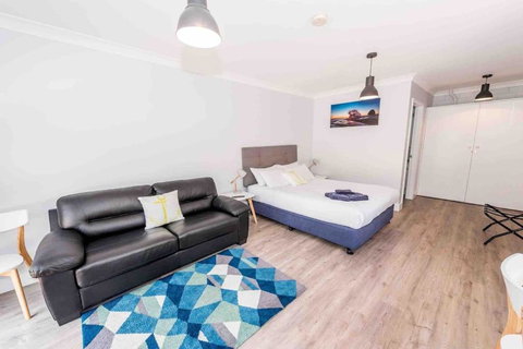 Anchors Away - Tourism Adelaide 0