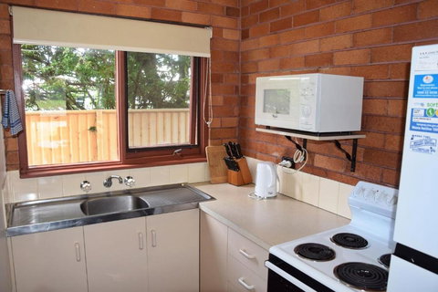 Anglers Lodge 4 - Bring Your Own Linen - Tourism Adelaide 0