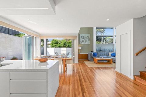 Anna Superbly Stylish Luxury Townhouse - Tourism Adelaide 2