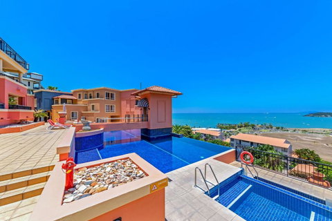 Airlie Dream - Tourism Adelaide 0