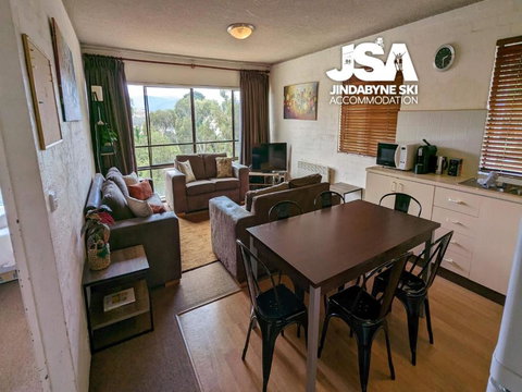 Alpine Mountain View Kirwan 48 - Tourism Adelaide 1