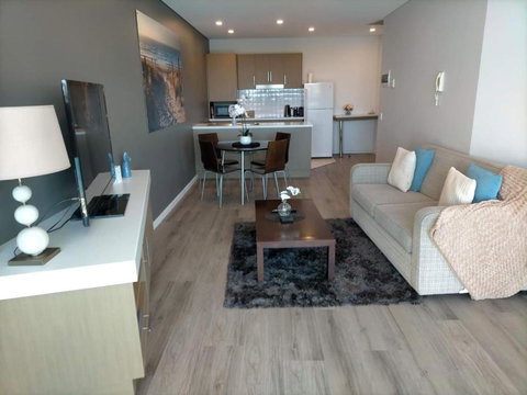 Apartment 3 Wallaroo Marina - Tourism Adelaide 2