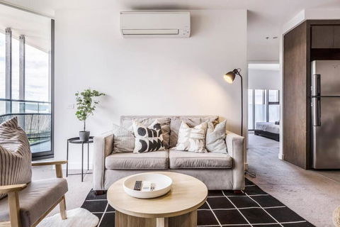Apartment Living 02677 - Tourism Adelaide 3