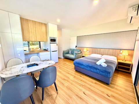 Apollo Dream Suites - Tourism Adelaide 0