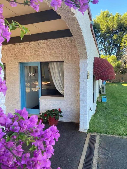 Apollo Motel Parkes - Tourism Adelaide 3