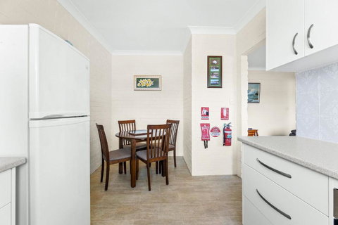 Apollo Unit 14 1st Floor - Tourism Adelaide 3