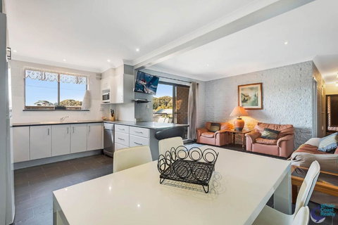 Apollo Unit 15 1st Floor - Tourism Adelaide 0