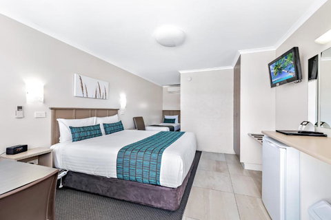 Apple & Grape Motel - Tourism Adelaide 3