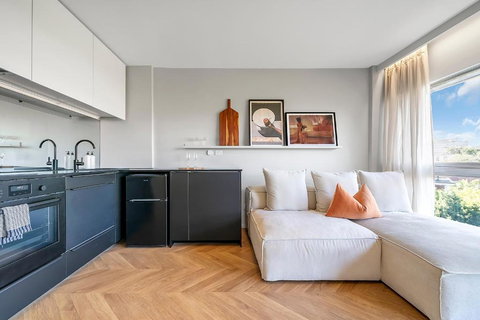 Aquarius - Luxe Inner City Abode - Tourism Adelaide 0