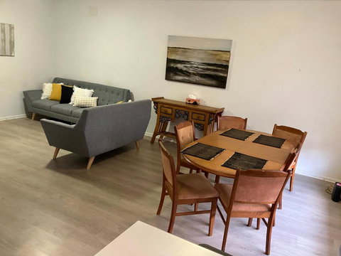 Arthur Abode - Tourism Adelaide 2