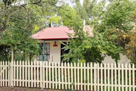 Auburn Hideaway - Tourism Adelaide 0