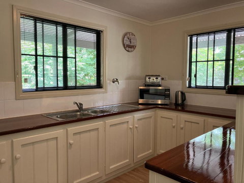 Auburn Hideaway - Tourism Adelaide 1