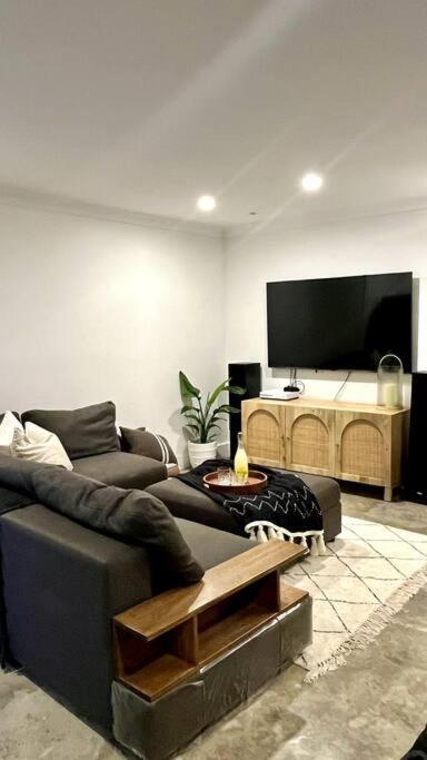 Avalon Beach Guesthouse - Tourism Adelaide 4