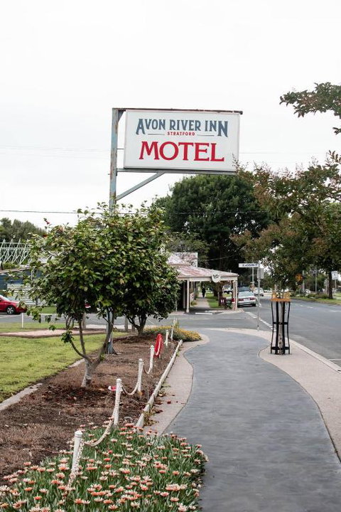 Avon River Inn - Tourism Adelaide 0