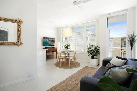 Avalon Beachside Apartment - Tourism Adelaide 2