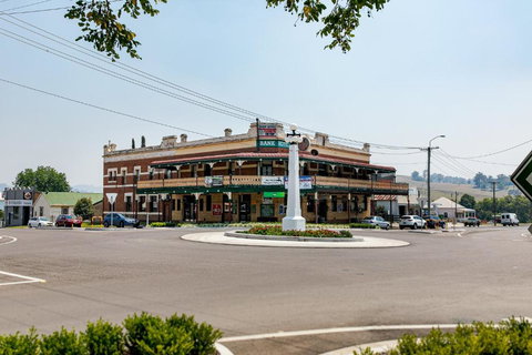Bank Hotel Dungog - Tourism Adelaide 0