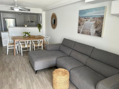 Bargara Oceanfront Luxury Grd Flr Apartment - Tourism Adelaide 4