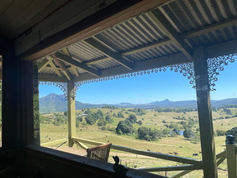 Barney Views Cottage - Tourism Adelaide 1