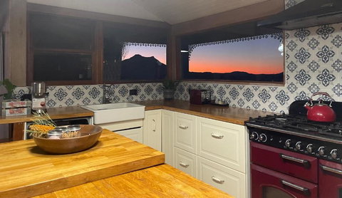 Barney Views Cottage - Tourism Adelaide 2