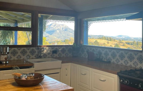 Barney Views Cottage - Tourism Adelaide 3