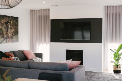 Basq Stays - Tourism Adelaide 4