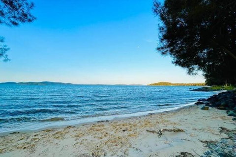 Bay Getaway - Beach, Nature Walks And A Two Storey House - Tourism Adelaide 0