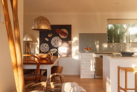 BAY PROPERTIES . Seadrifter - Tourism Adelaide 4