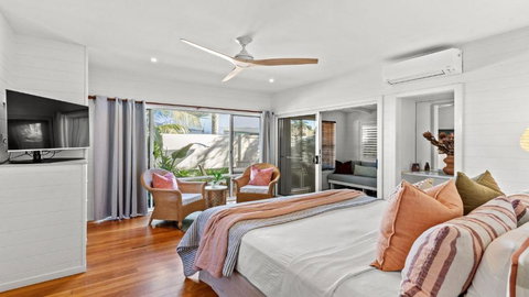 Bayron Baythers - Tourism Adelaide 1