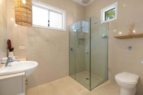 Bayron Baythers - Tourism Adelaide 4