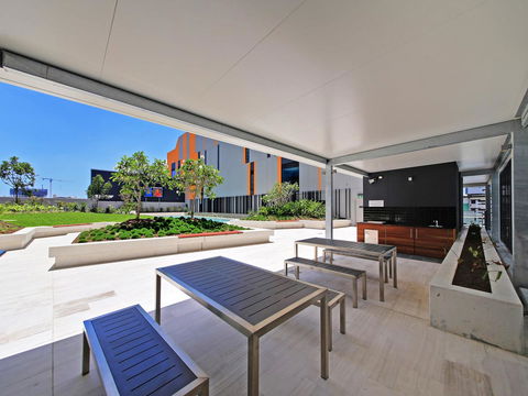 M&A Apartments - Tourism Adelaide 2