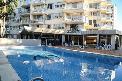 Pacific Regis Beachfront Holiday Apartments - Tourism Adelaide 9