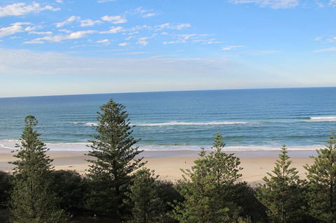 Pacific Regis Beachfront Holiday Apartments - Tourism Adelaide 11