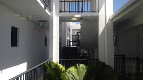 Hinchinbrook Holiday Apartments - Tourism Adelaide 42