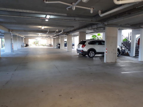 Hinchinbrook Holiday Apartments - Tourism Adelaide 15