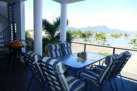 Hinchinbrook Holiday Apartments - Tourism Adelaide 8