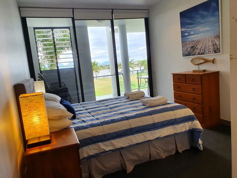 Hinchinbrook Holiday Apartments - Tourism Adelaide 27
