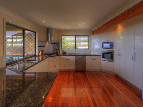 Belle Vue Beach House By Discover Stradbroke - Tourism Adelaide 19
