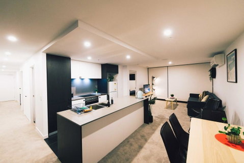 Mid Night Apartment Canberra City Onsite Parking - Tourism Adelaide 1