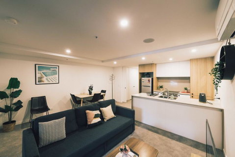 Mid Night Apartment Canberra City Onsite Parking - Tourism Adelaide 3