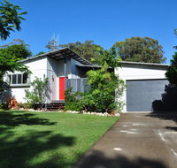 10 Double Island Drive - Modern family home centrally located swimming pool  outdoor area - Tourism Adelaide