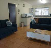 11 Bomburra Court - Rainbow Beach Comfortable Beach House Plenty of boat parking - Tourism Adelaide