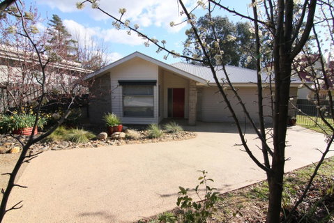 19 Georgian Court - Tourism Adelaide 0