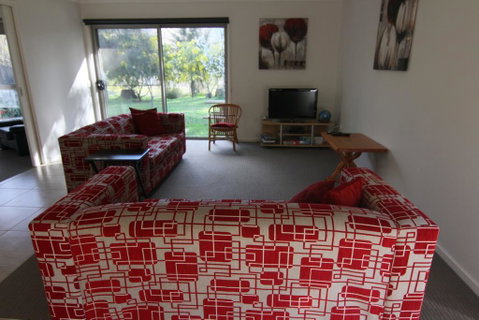 19 Georgian Court - Tourism Adelaide 2