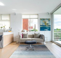 2 Bedroom Apartment with Bay View - Tourism Adelaide