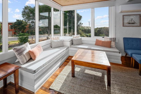 Beach Path House - Tourism Adelaide 4